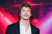 connor-storrie-shines-in-explosive-snl-debut