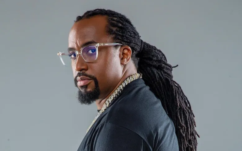navio-warns-musicians-against-going-quiet-for-too-long