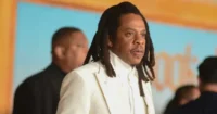 jay-z-denies-taking-sides-in-drake-and-kendrick-lamar-beef